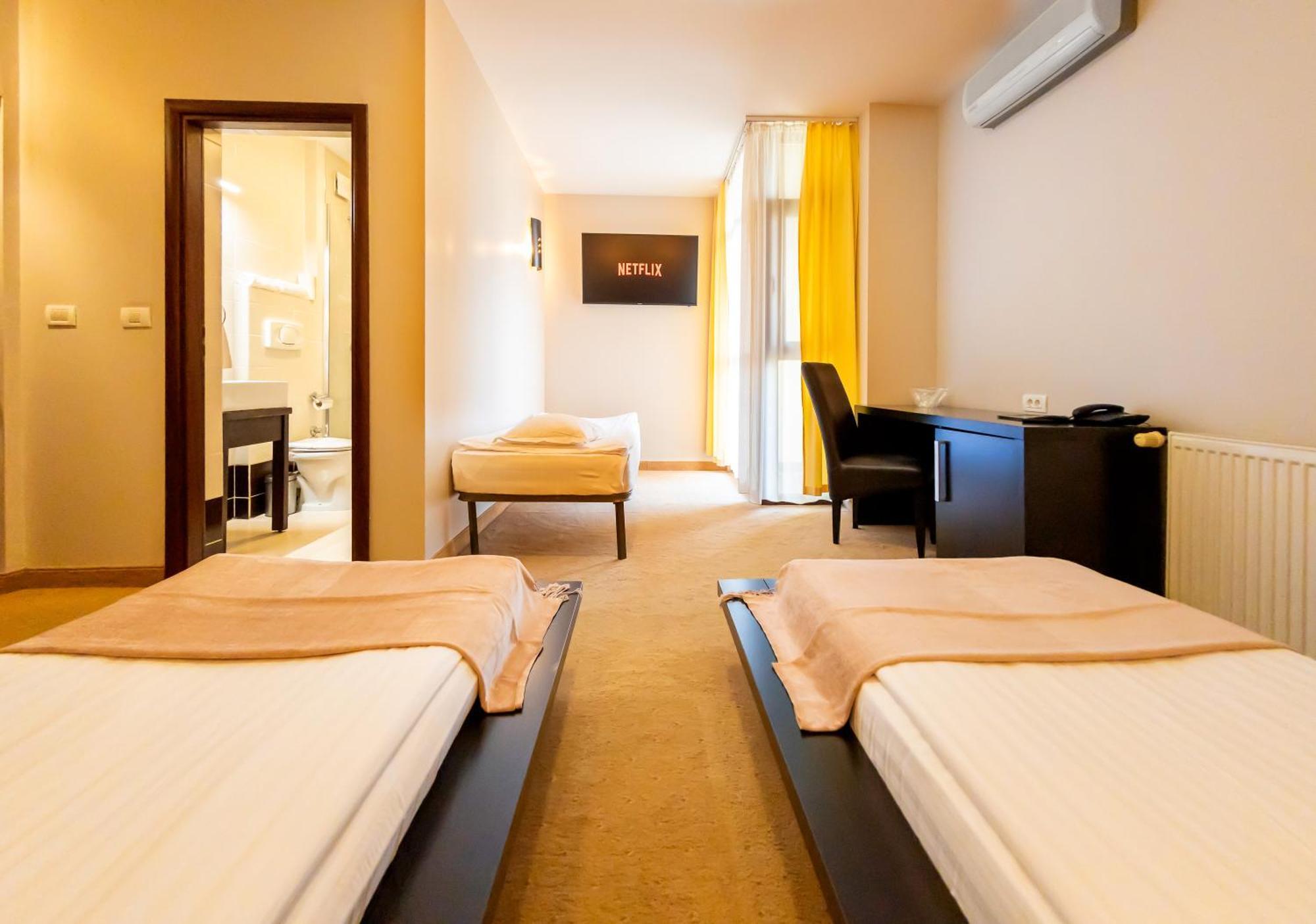Hotel Maxim Arad Room photo