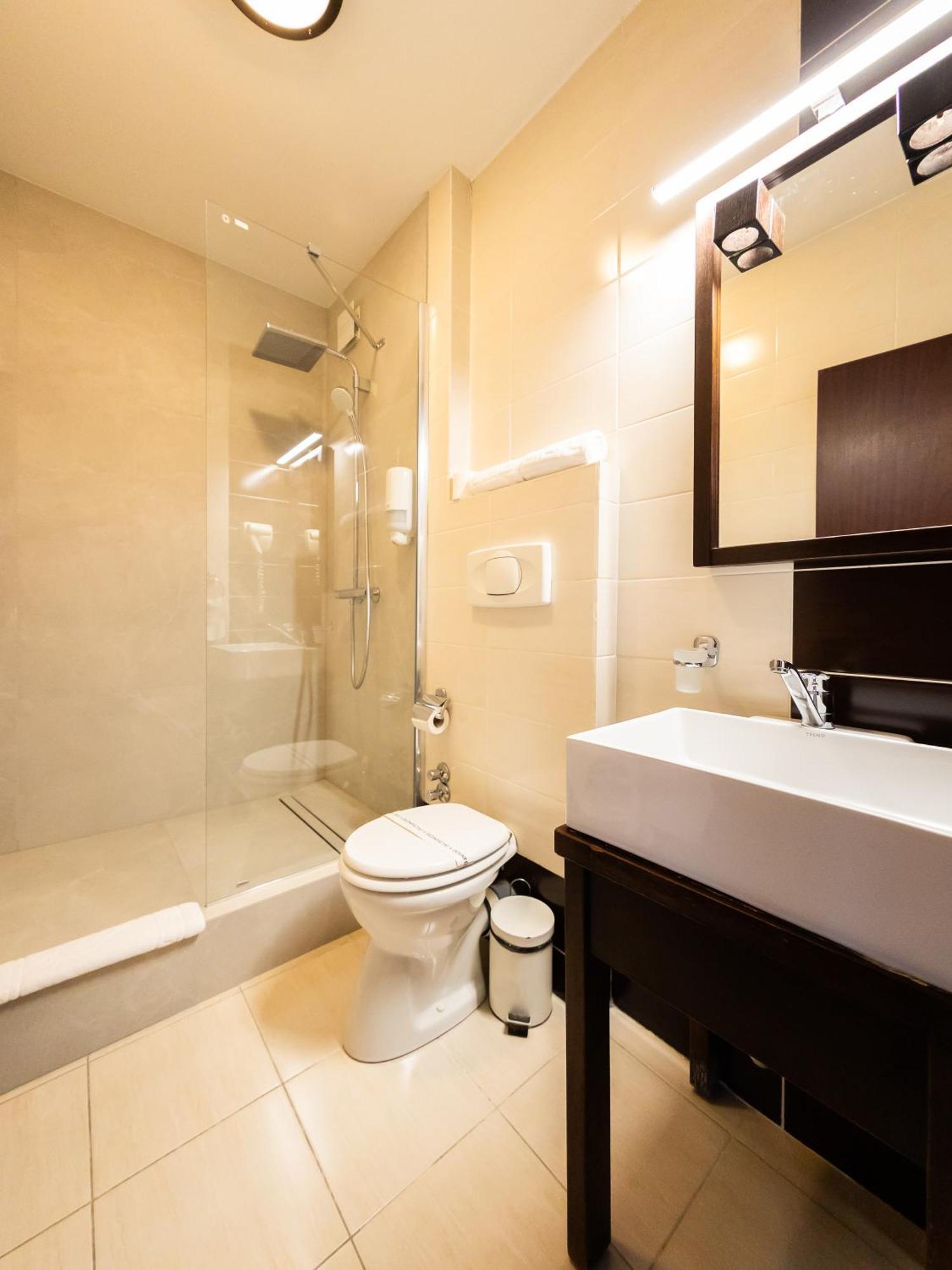 Hotel Maxim Arad Exterior photo
